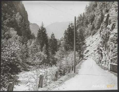 Route de montagne (Haute-Savoie)